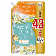 LION 獅王 Aroma Rich 衣物香氛柔軟精 特大補充包 藍綠色, 1個, 1.3L