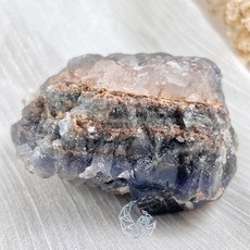 ₍мσσи_нασ ᙏ̤̫͚ 巴基斯坦 螢石 原礦 淨化磁場 擺件 藍綠晶牙 帶共生 綠, 1個