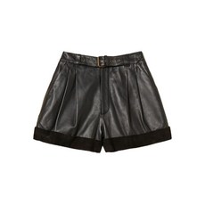 트윈셋 플리츠 벨트 레더 쇼츠