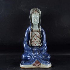 青花 手工雕刻 觀音坐像 高35釐米 寬16釐米, 如圖所示