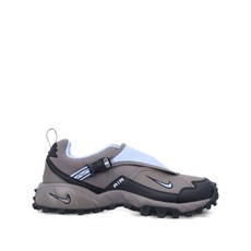 나이키 파사드 슬립온 스니커즈