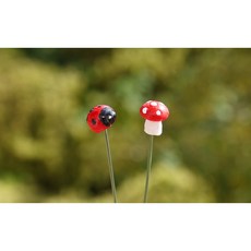 花樣渼栽盆栽生活館 瓢蟲公仔 香菇公仔 (花插) (含鐵線) 園藝裝飾, 1個, 瓢蟲公仔(花插)(展翅型)