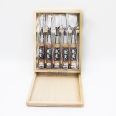 兼友細工平鑿 木工用 鑿刀 兼友印 迷你細工平鑿 5本組 木盒, 1個