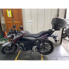 鈴木 小海盜 GSX BANDIT 150 S 後架 SH34 後箱 靠背, 1個