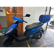 YAMAHA JOG 125 風型 B3S 附燈 藍色 後箱箱架 組合價, 1個