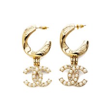 샤넬 중고 2024 인터로킹 CC 드롭 이어링