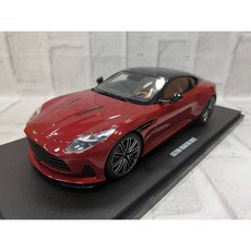 GT SPIRIT Aston Martin DB12 2023 模型車, 1個