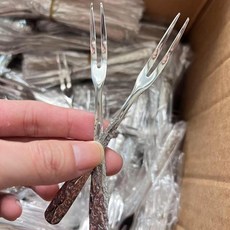 錘紋304不鏽鋼水果叉創意西餐沙拉蛋糕甜品叉酒店高顏值二齒叉子熱賣中, 1個, 純正304不鏽鋼新款冰裂紋水果叉1條