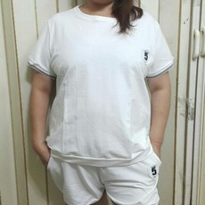 Kini Lai 運動套裝組, 1個