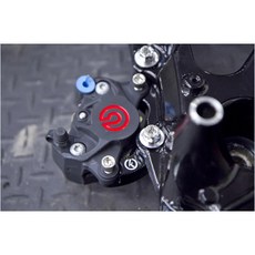 XMAX300 後卡座 CNC 卡鉗座 適用原廠碟盤 84MM BREMBO, 1個