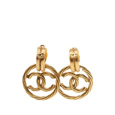 샤넬 중고 1993 CC 골드 도금 후프 드롭 클립온 코스튬 이어링