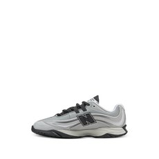 뉴발란스 RC56 로고 패치 스니커즈