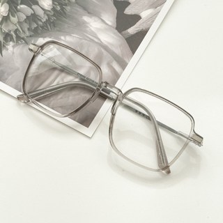 Fee 韓系輕透感大框造型眼鏡 | 輕巧黑框鏡片 平光眼鏡 冷茶色 透明框 無度數眼鏡