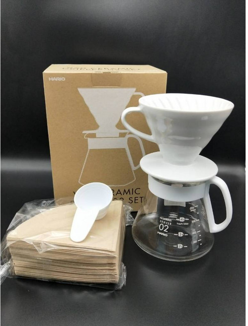 HARIO日本陶瓷手沖咖啡套組 1-4人份錐形濾杯耐熱玻璃壺濾紙豆匙, Carafe, Filter Basket, 600ml