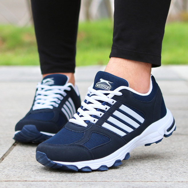 Slazenger 男款 Altaica 跑鞋 Mark