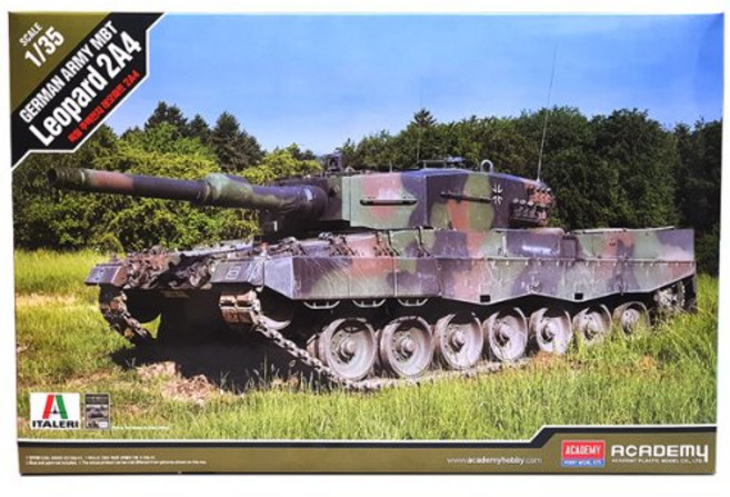 ACADEMY HOBBY MODEL KITS 德國陸軍主力戰車 豹2A4 塑膠模型 13536, 1個