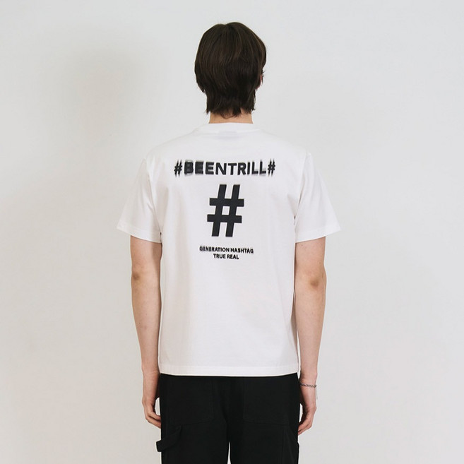 Beentrill 男女通用 Shake Hashtag 舒適版型 T恤 BA242TS020, 米白色