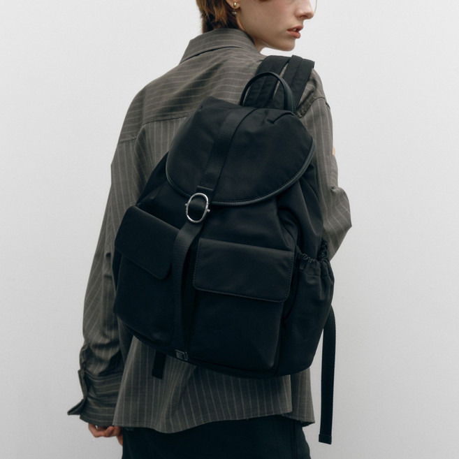 JILLSTUART 女用 PARKER 尼龍 14吋 可收納筆電 後揹包 L 31 x 38 x 15 cm, 黑色