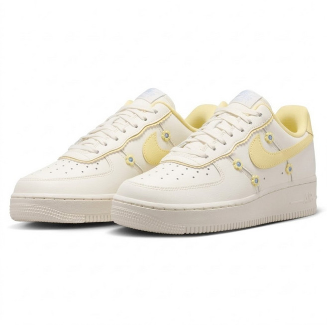 NIKE 耐吉 女款 WMNS AIR FORCE 1 '07 LX 運動鞋 IW2348-170