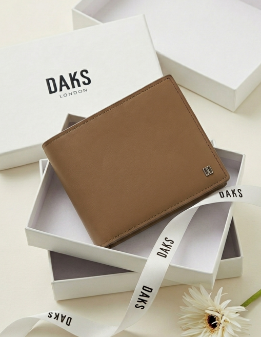 DAKS DD Logo 牛皮纖薄短夾