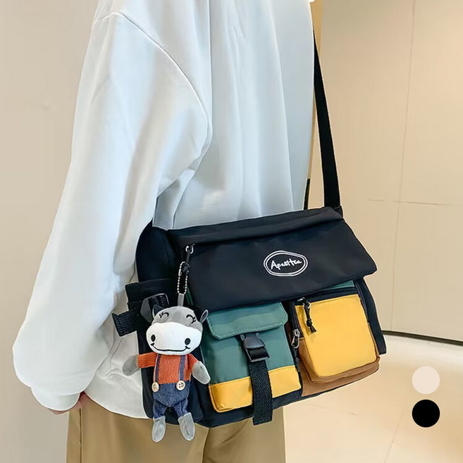 Elsso 多口袋斜揹包 + 牛牛鑰匙圈組合, 黑色