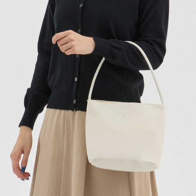 Elsso 粉彩蝴蝶結刺繡托特包