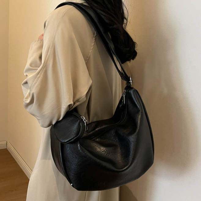 Daviglow 女用皮革斜背肩揹包, 黑色