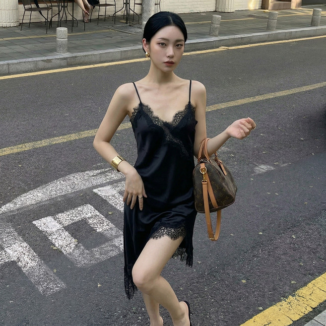 MarketA 女款綁帶蕾絲不對稱層次連身裙 M263-0531