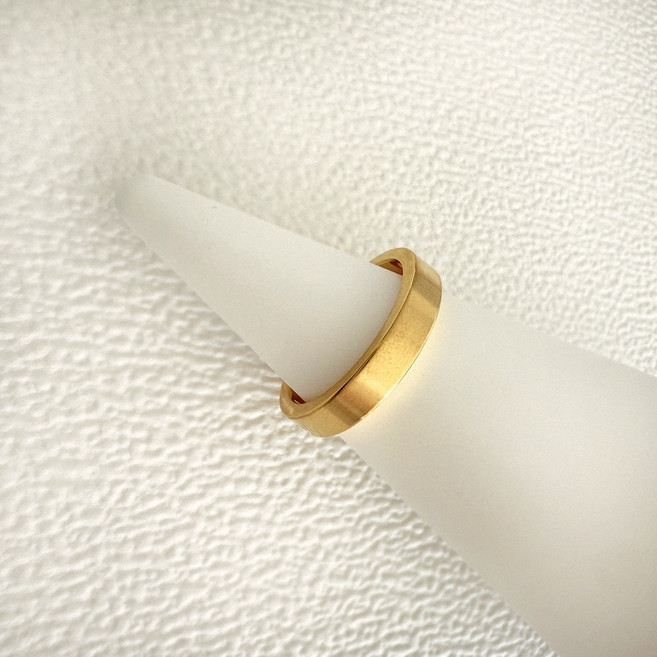 MOOLDN 女款霧面醫療鋼金色戒指 4mm