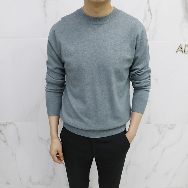 ADORE CLASSIC 圓領羊絨長袖針織衫