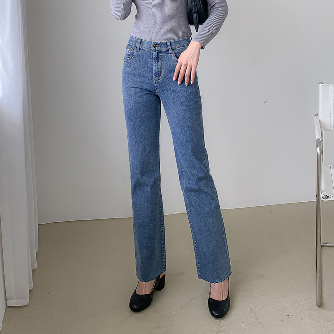 Jean Mania 女款彈性褲腳不收邊寬版丹寧褲 CS521523