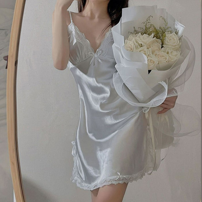 Elsso 女款蕾絲內置胸墊蕾絲細肩帶連身裙