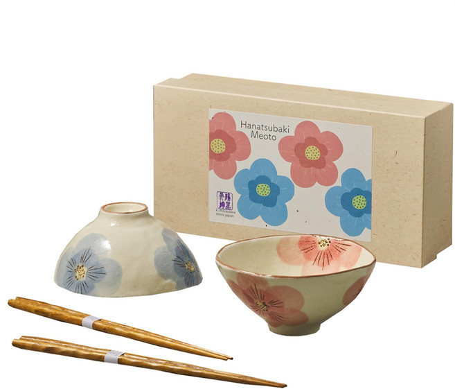 Minoya 美濃燒 茶花對碗禮盒4件組 附筷 碗 2個 + 筷子2個 12 x 6cm, 混合顏色, 1組