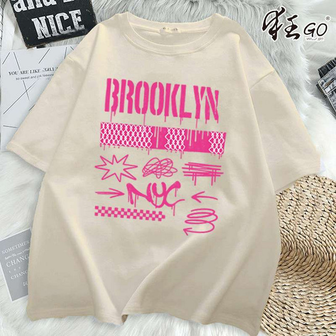 狂GO BROOKLYN NYC 塗鴉純棉短袖T恤, 杏色