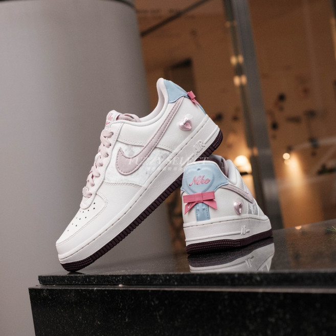 Nike Air Force 1 情人節 愛心 奶油粉 休閒運動鞋