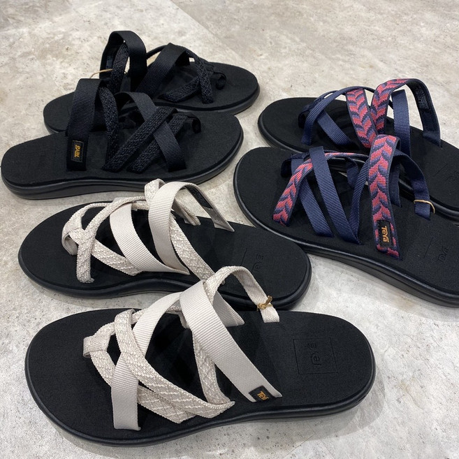 Teva Voya Infinity 休閒拖鞋, 黑底黑,25cm