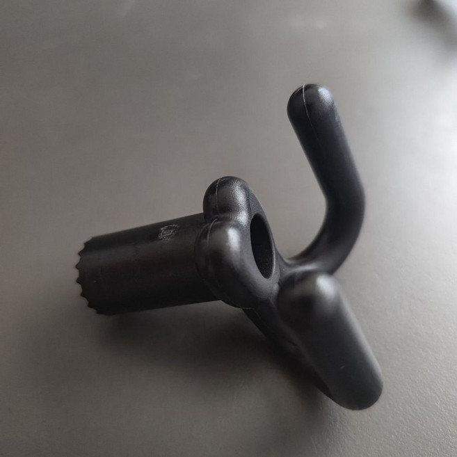 電動車掛鉤 適用愛瑪臺鈴雅迪 隱藏式掛物鉤, 1個, 黑色心形款深孔安裝+6MM螺絲工具