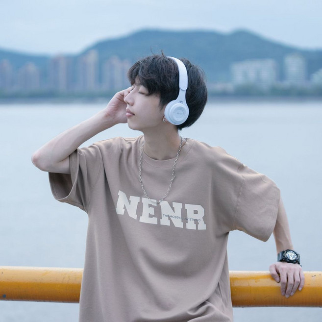Comoon_Shop NENR 韓版寬鬆 男女款潮流上衣 短袖T恤, 卡其色