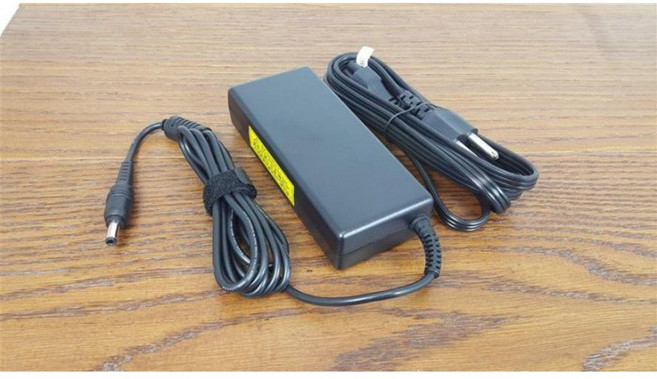 90W 變壓器 Tecra A7 L2-S011 L2-S022 Satellite 1000, 1個