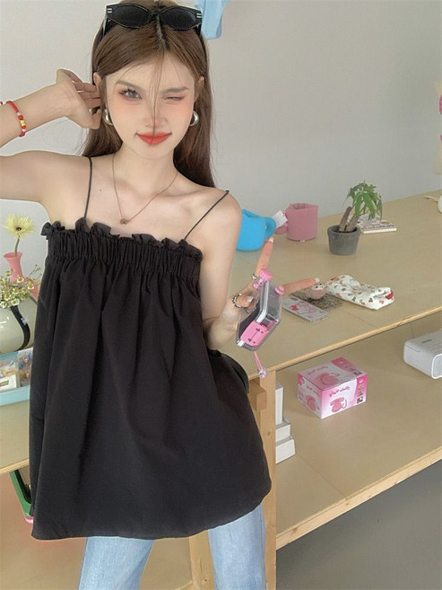 【梨卡】隔日到貨 女裝 上衣 吊帶 洋裝 一字露肩 木耳邊寬鬆 吊帶背心 度假吊帶 百搭上衣 HZ098