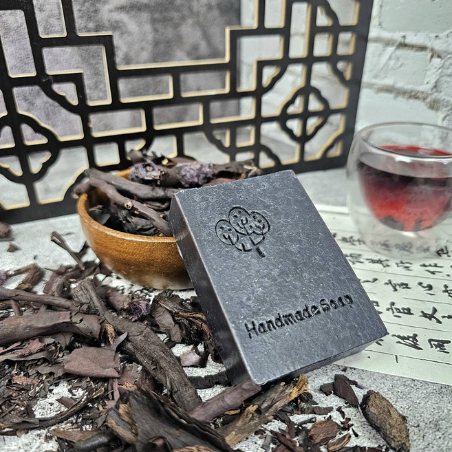 山原色手工皂 魔法紫草舒敏精油皂 修護問題肌膚 濕疹、癢肌膚適用 敏感保濕 紫草皂冷製薰衣草精油 乾癢肌膚適用, 100g, 1個裝