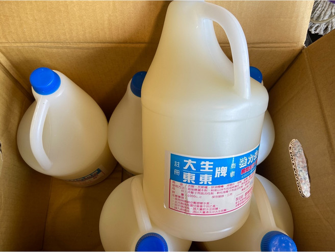 SGS檢驗合格 大生東東強力除油劑 強力去污劑 油汙清除劑 廚房清潔劑 洗冷氣 不傷藍波漆 鰭片 地板 磁磚 排油煙機, 1個, 超商限取一瓶4000ML