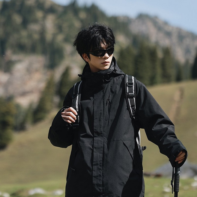 ONE牌同廠 情侶衝鋒衣 滑雪服 三合一外套 登山服 防風防水