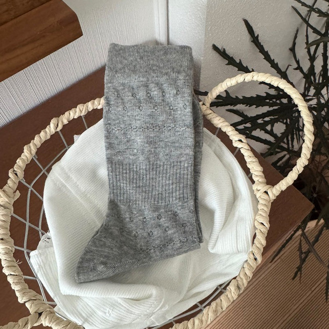春夏薄款純棉中筒襪 鏤空小花 透氣網眼
