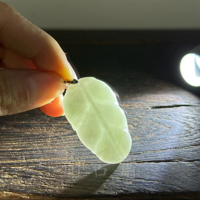 御古齋 A貨翡翠葉子墜飾 冰種玉石項鍊 一葉致富寓意 附贈鍊條