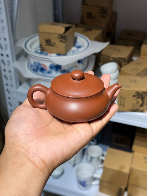 潮州 傳統 手拉 朱泥壺 手工壺 章淑煌 全手工拉胚 朱泥 滿水容量140毫升 壺重144克 僅下水測試, 商品主圖, 1個