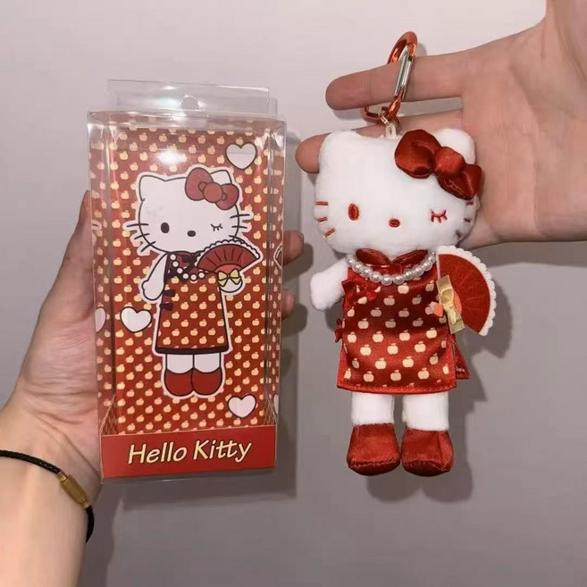 動漫香港限定 Hello Kitty 香風毛絨公仔掛件鑰匙扣, 1個, 紅色旗袍禮盒裝