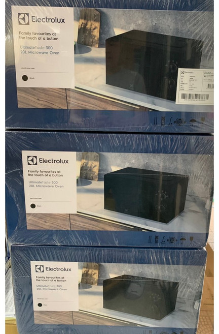 伊萊克斯 Electrolux EMM20K22B 20L 獨立式微波爐 黑色 - 解凍 680W高功率, 新品