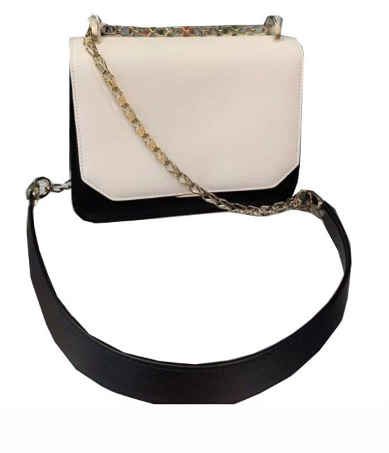 Bvlgari 285774 Serpenti Hypnotic 光滑小牛皮掀蓋包