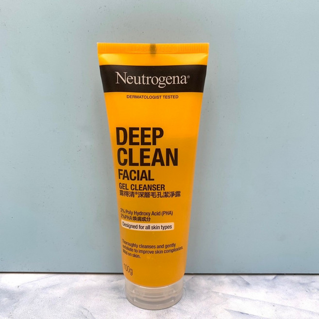 露得清 Neutrogena 洗面乳/露 100g 淨化/淨化舒緩/男性去油/透亮/保濕/抗痘/抗黑頭/柔滑去角質露, 1件